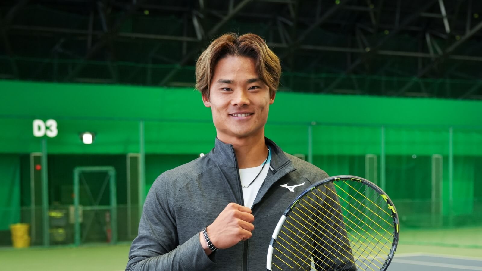 体幹 テニス ケガ