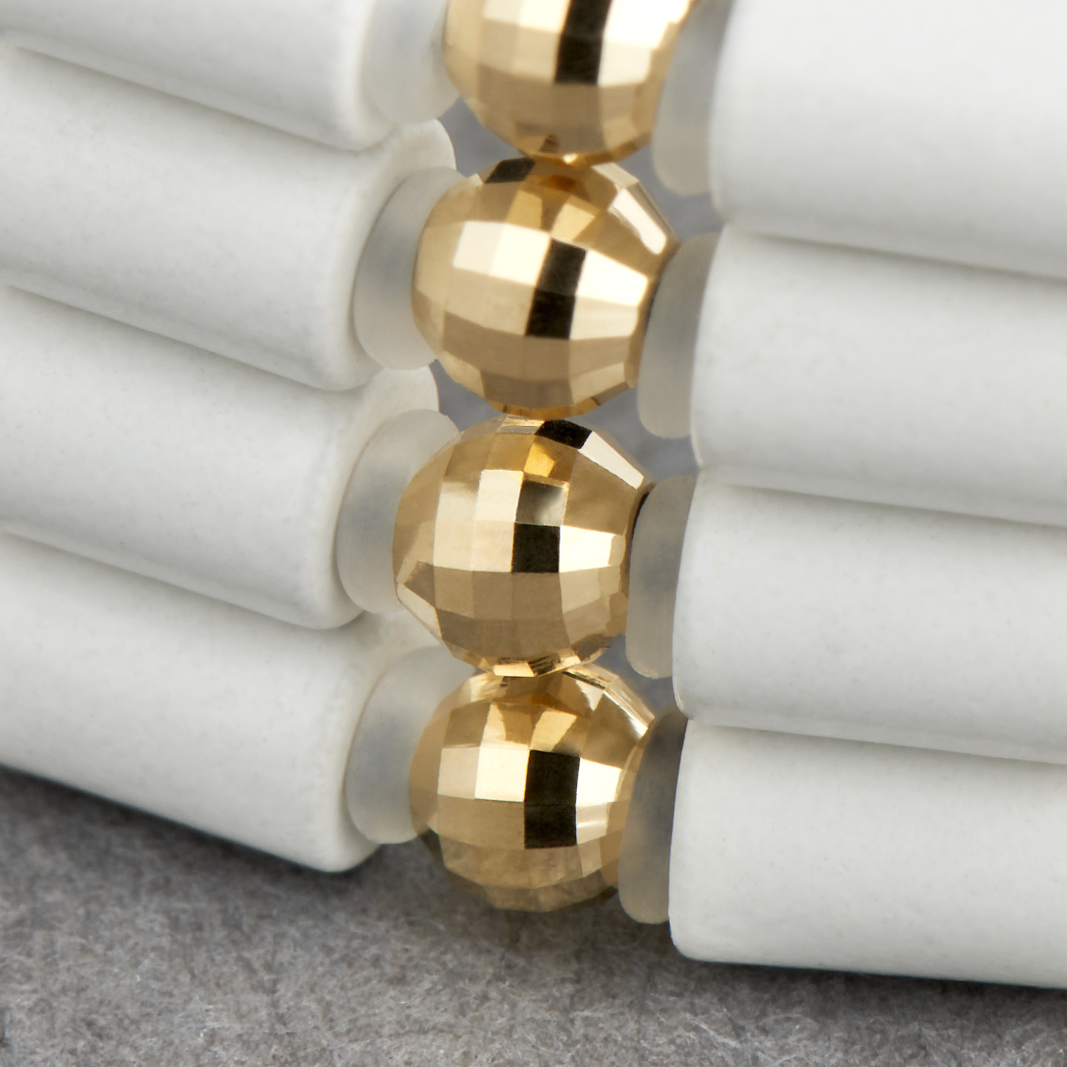 コアフォースループK18ホワイト　アップ